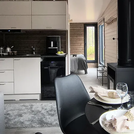 샬레 Visit Lapelland - Riverside Village With A Nature View, Fireplace, Sauna, Kitchen Äkäslompolo