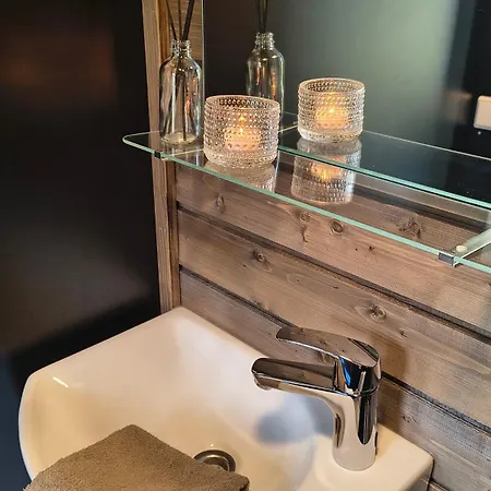 Visit Lapelland - Riverside Village With A Nature View, Fireplace, Sauna, Kitchen Chalet Äkäslompolo