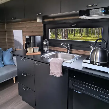 Visit Lapelland - Riverside Village With A Nature View, Fireplace, Sauna, Kitchen Äkäslompolo